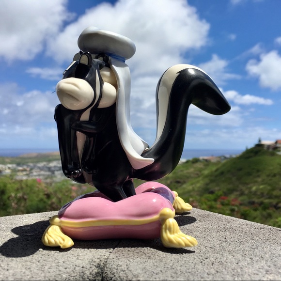 Pepe Le Pew Looney Tunes Vintage Figurine - Picture 4 of 8